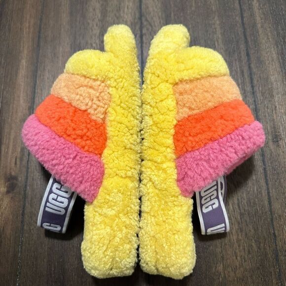 UGG FLUFF YEAH SLIDE Rainbow Pride Slipper Size 7 - Picture 4 of 6